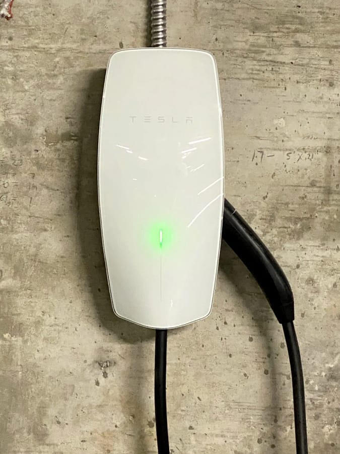 electrical Charger device New Jersey Luminous llc